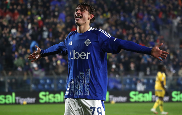 手的较量中 手的较量中